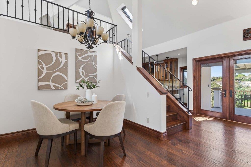 Detail Gallery Image 13 of 64 For 41 S Circle Dr, Santa Cruz,  CA 95060 - 4 Beds | 3/1 Baths