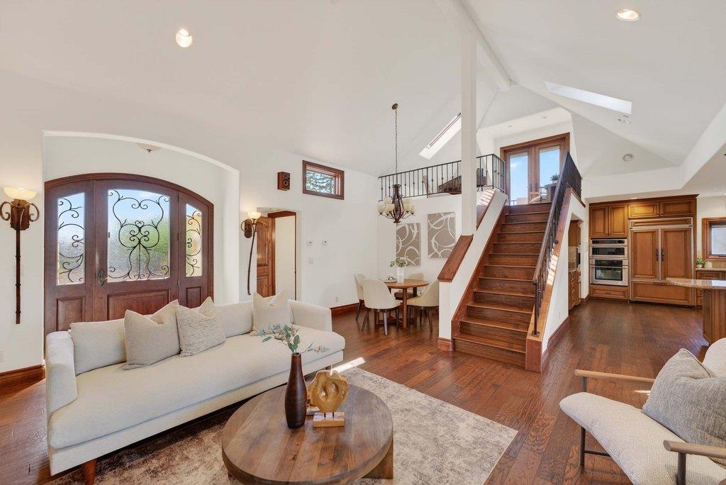 Detail Gallery Image 22 of 64 For 41 S Circle Dr, Santa Cruz,  CA 95060 - 4 Beds | 3/1 Baths