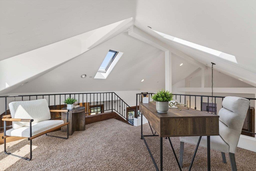 Detail Gallery Image 24 of 64 For 41 S Circle Dr, Santa Cruz,  CA 95060 - 4 Beds | 3/1 Baths