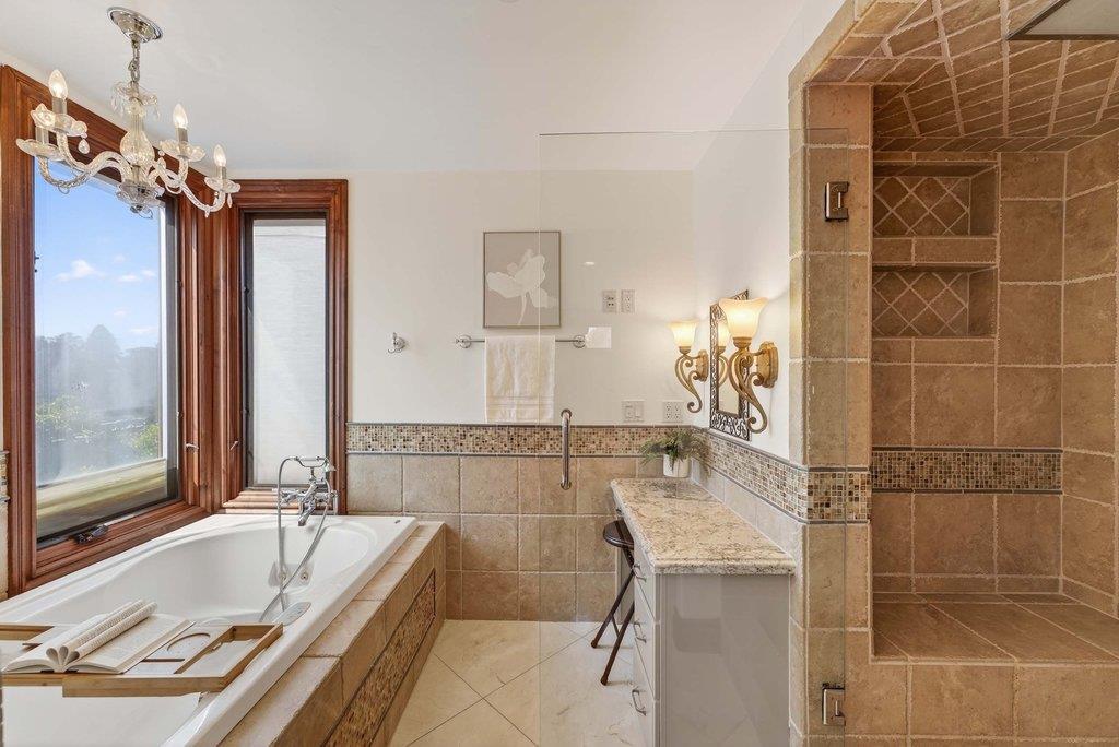 Detail Gallery Image 29 of 64 For 41 S Circle Dr, Santa Cruz,  CA 95060 - 4 Beds | 3/1 Baths