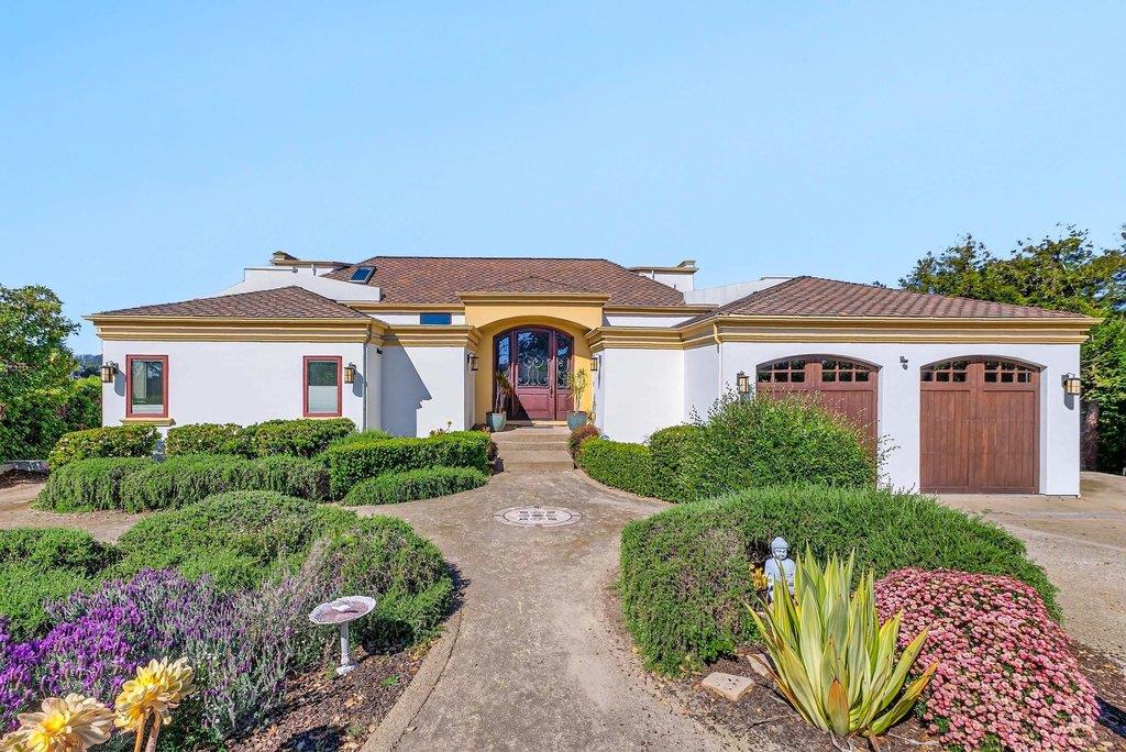 Detail Gallery Image 3 of 64 For 41 S Circle Dr, Santa Cruz,  CA 95060 - 4 Beds | 3/1 Baths