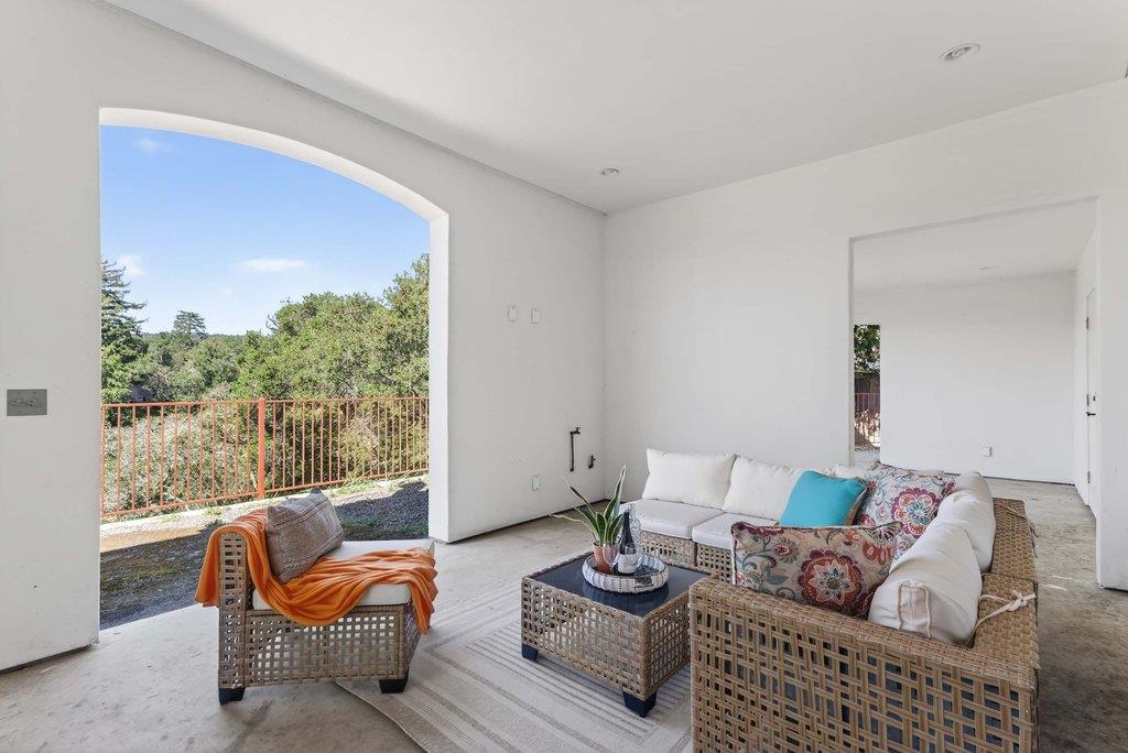 Detail Gallery Image 48 of 64 For 41 S Circle Dr, Santa Cruz,  CA 95060 - 4 Beds | 3/1 Baths