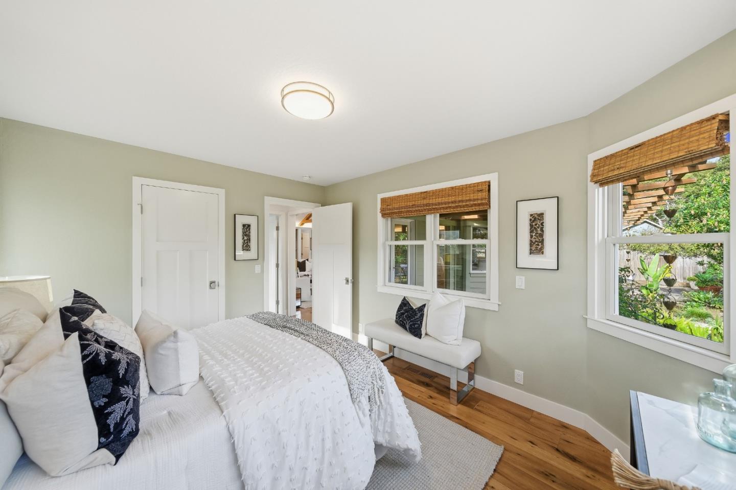 Detail Gallery Image 19 of 65 For 810 Glencrag Way, Woodside,  CA 94062 - 4 Beds | 4 Baths