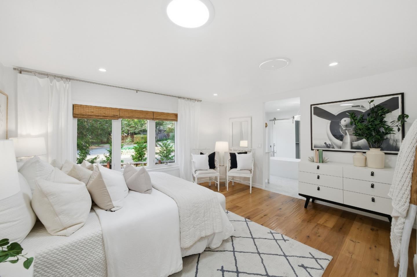 Detail Gallery Image 24 of 65 For 810 Glencrag Way, Woodside,  CA 94062 - 4 Beds | 4 Baths