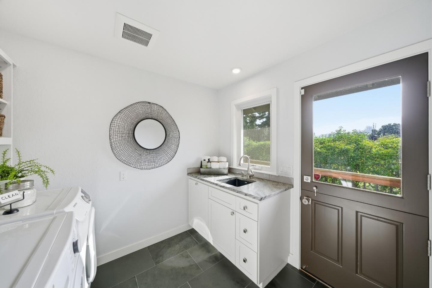 Detail Gallery Image 37 of 65 For 810 Glencrag Way, Woodside,  CA 94062 - 4 Beds | 4 Baths