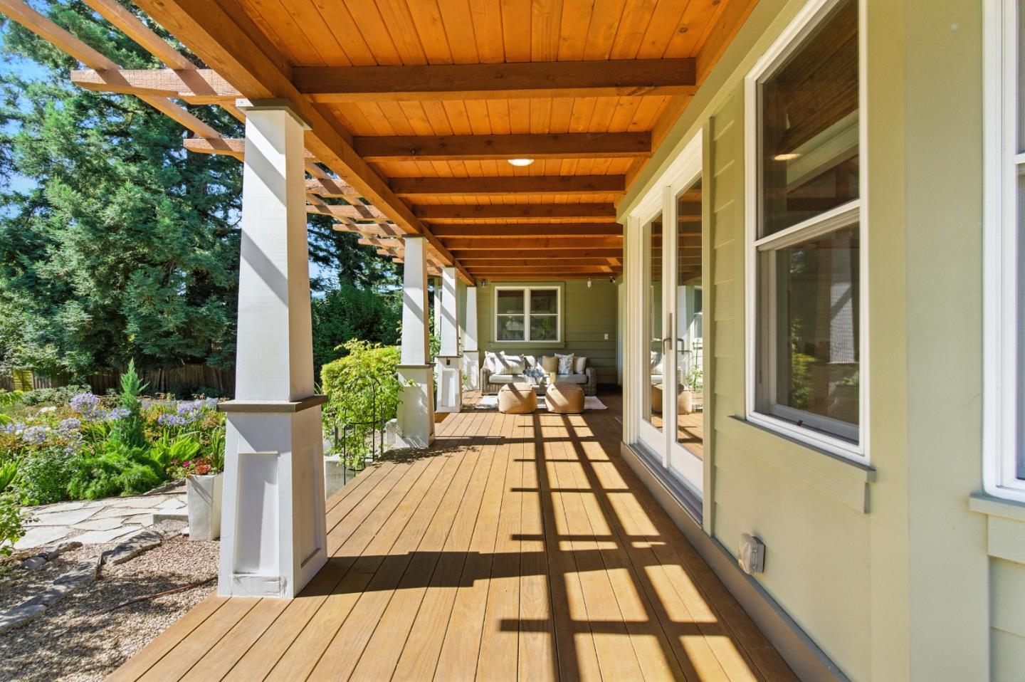 Detail Gallery Image 6 of 65 For 810 Glencrag Way, Woodside,  CA 94062 - 4 Beds | 4 Baths