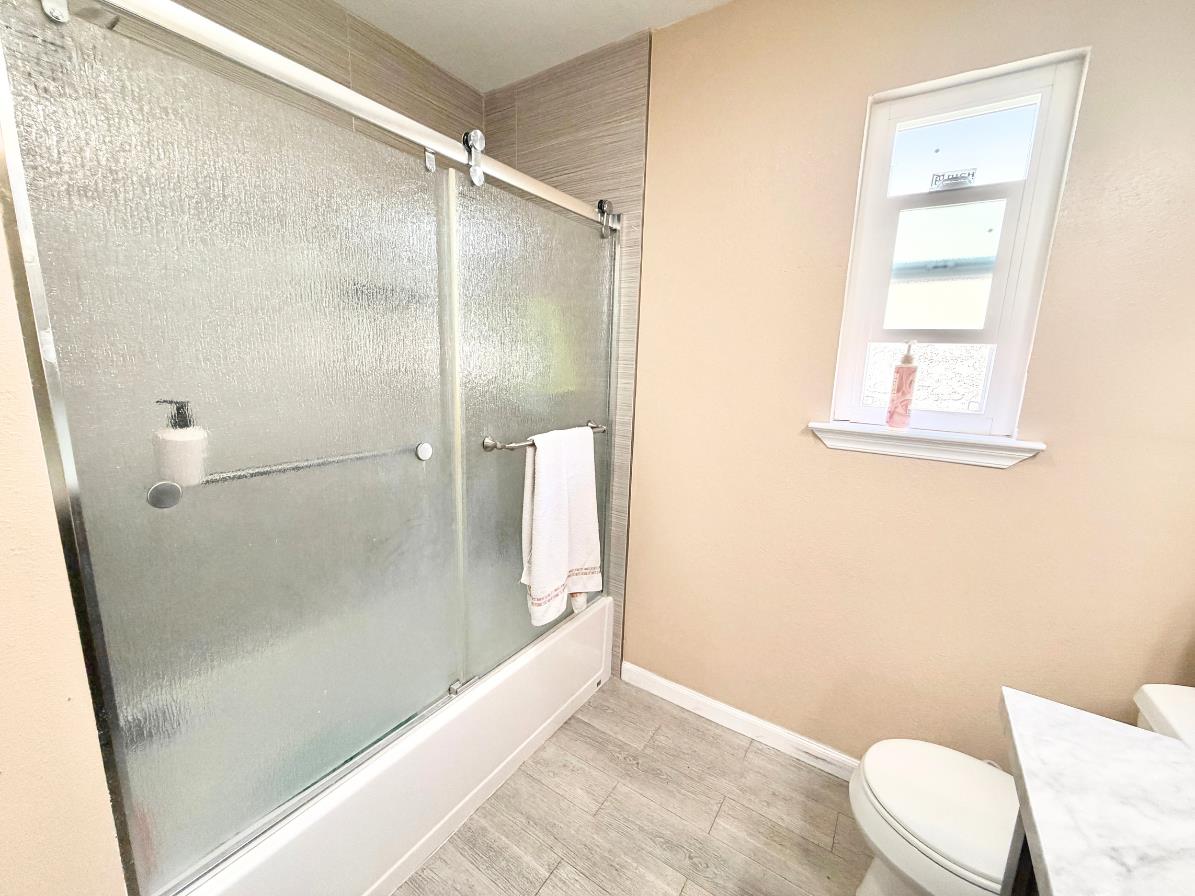 Detail Gallery Image 9 of 14 For 325 Giovanni Ct, San Jose,  CA 95133 - 3 Beds | 2/1 Baths