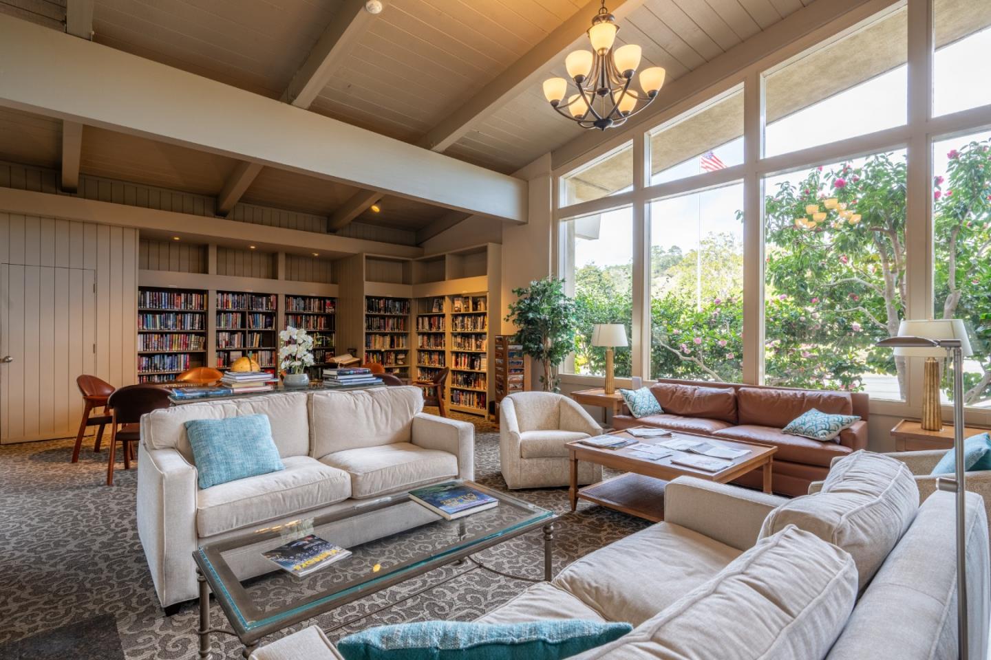 Detail Gallery Image 18 of 22 For 209 Hacienda Carmel, Carmel,  CA 93923 - 2 Beds | 2 Baths