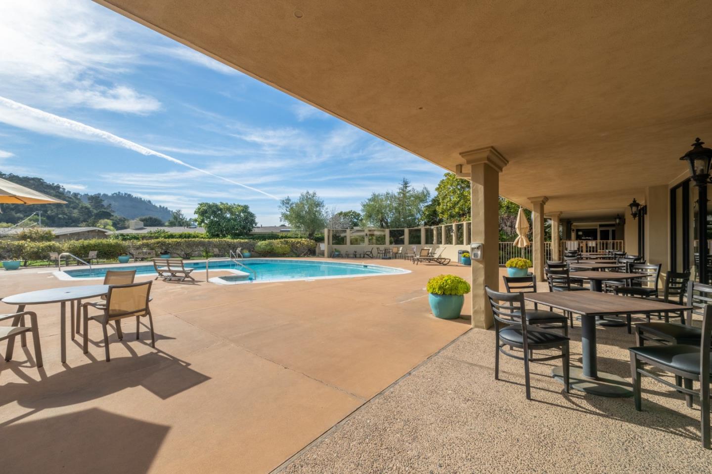 Detail Gallery Image 19 of 22 For 209 Hacienda Carmel, Carmel,  CA 93923 - 2 Beds | 2 Baths