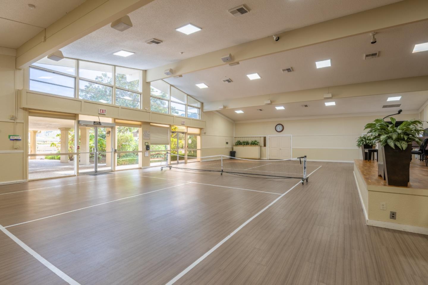 Detail Gallery Image 20 of 22 For 209 Hacienda Carmel, Carmel,  CA 93923 - 2 Beds | 2 Baths