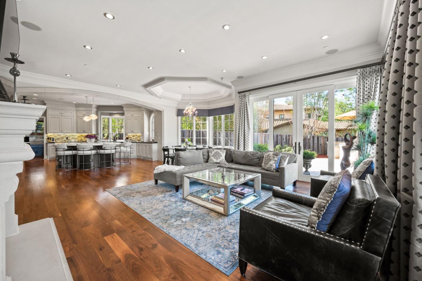 Detail Gallery Image 16 of 86 For 15301 Robin Anne Ln, Monte Sereno,  CA 95030 - 5 Beds | 7/1 Baths