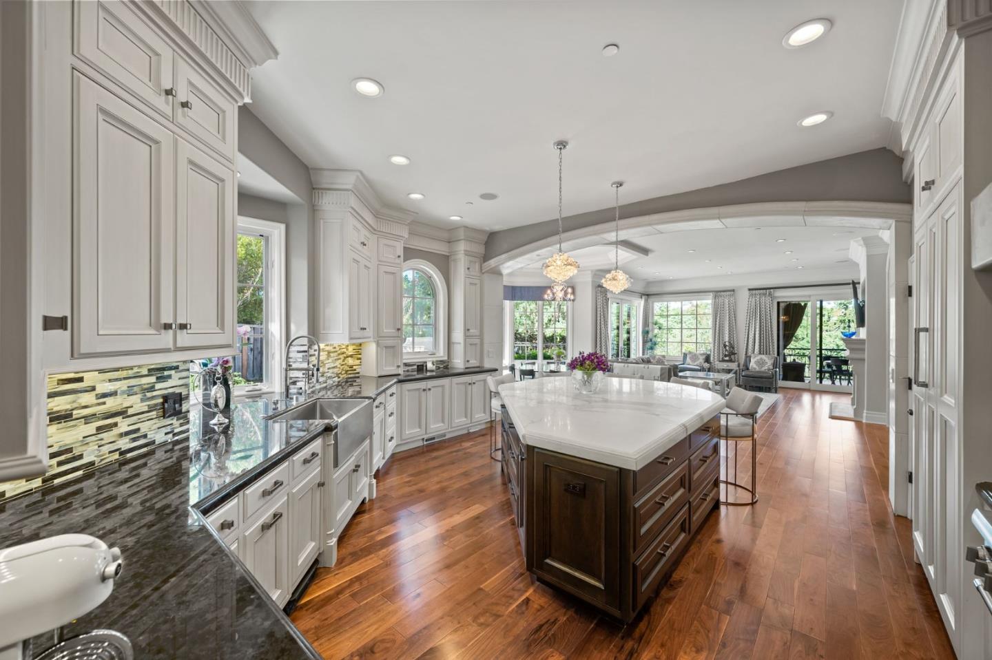 Detail Gallery Image 20 of 86 For 15301 Robin Anne Ln, Monte Sereno,  CA 95030 - 5 Beds | 7/1 Baths