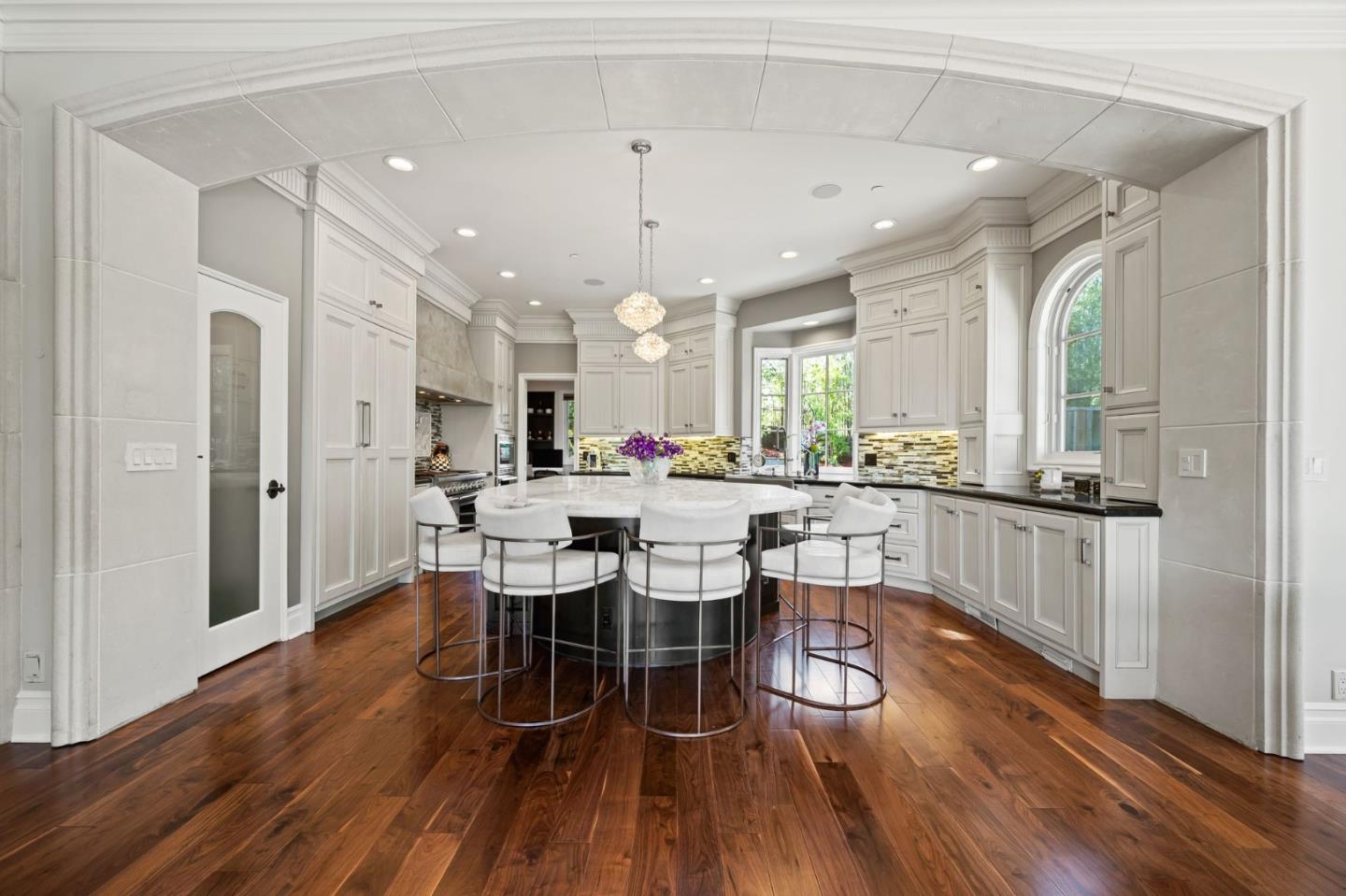 Detail Gallery Image 24 of 86 For 15301 Robin Anne Ln, Monte Sereno,  CA 95030 - 5 Beds | 7/1 Baths