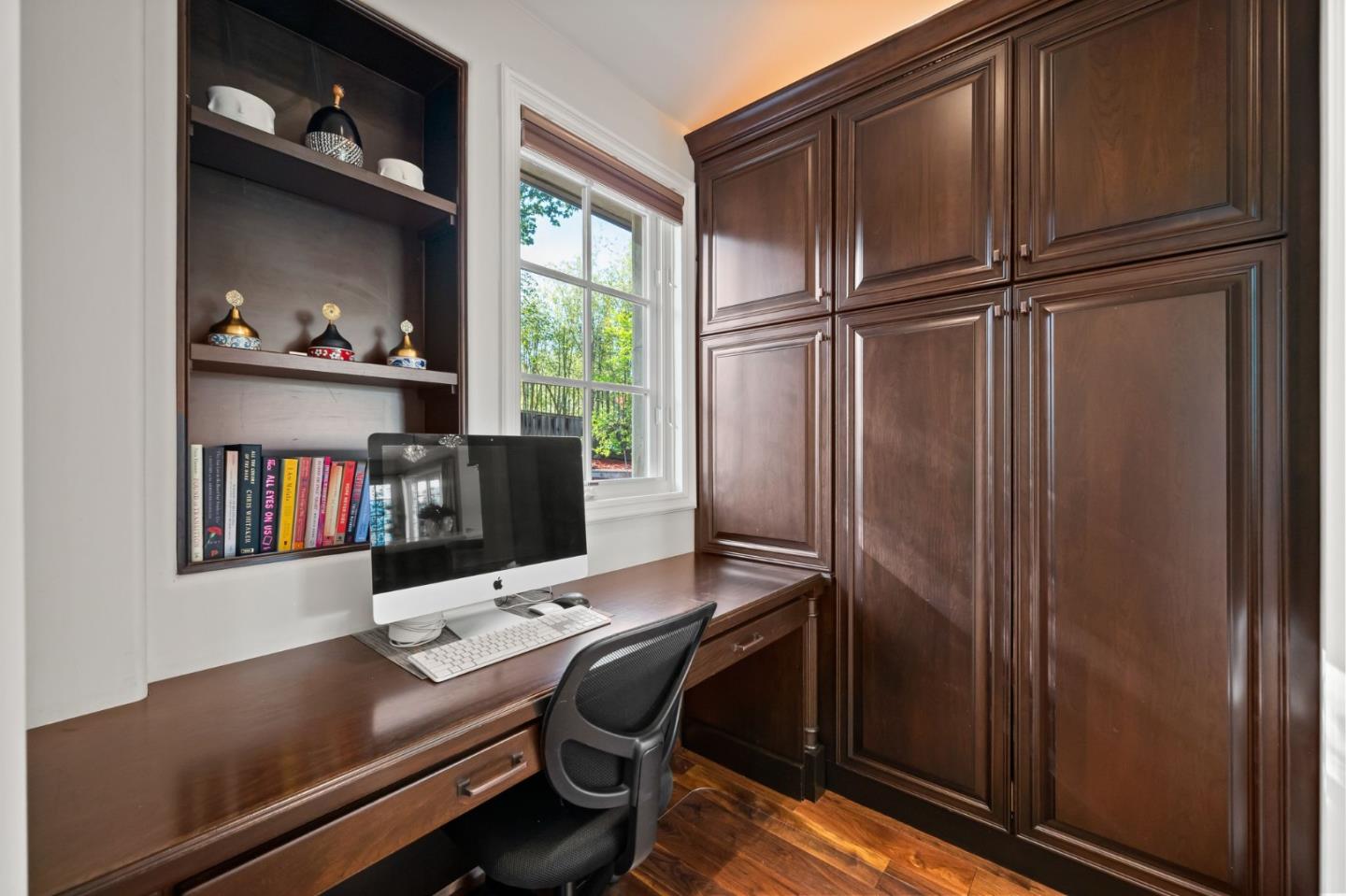 Detail Gallery Image 25 of 86 For 15301 Robin Anne Ln, Monte Sereno,  CA 95030 - 5 Beds | 7/1 Baths