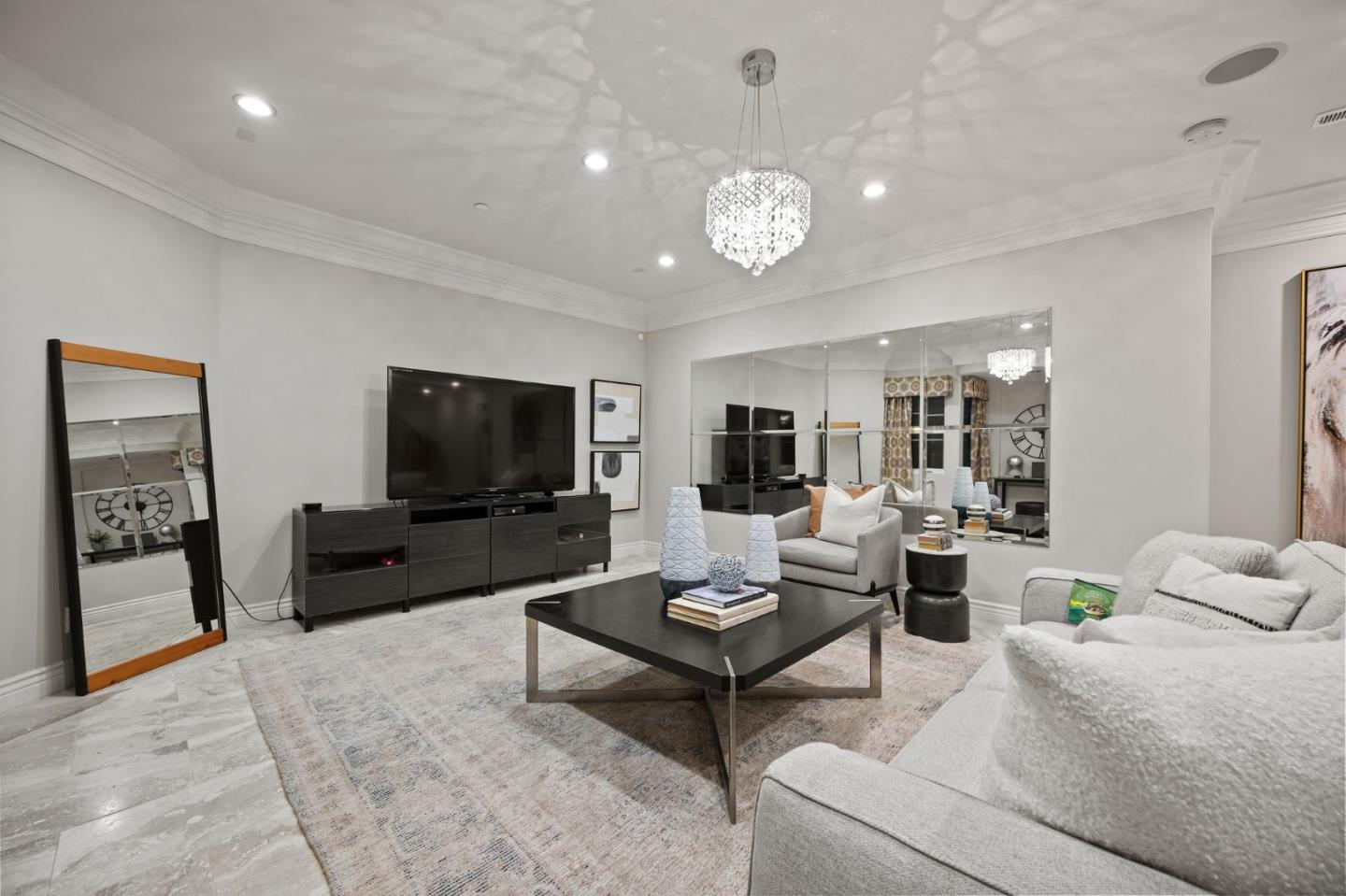 Detail Gallery Image 39 of 86 For 15301 Robin Anne Ln, Monte Sereno,  CA 95030 - 5 Beds | 7/1 Baths