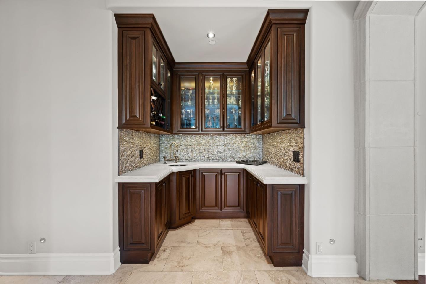 Detail Gallery Image 42 of 86 For 15301 Robin Anne Ln, Monte Sereno,  CA 95030 - 5 Beds | 7/1 Baths