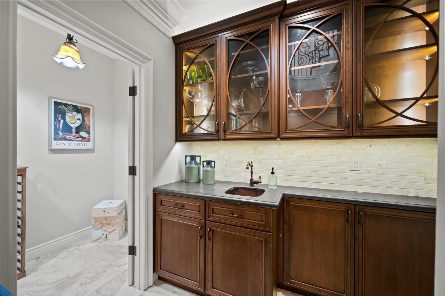 Detail Gallery Image 43 of 86 For 15301 Robin Anne Ln, Monte Sereno,  CA 95030 - 5 Beds | 7/1 Baths