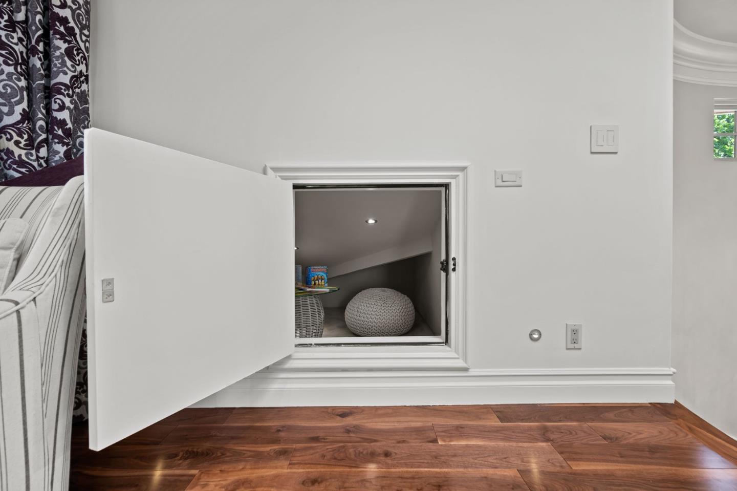 Detail Gallery Image 47 of 86 For 15301 Robin Anne Ln, Monte Sereno,  CA 95030 - 5 Beds | 7/1 Baths