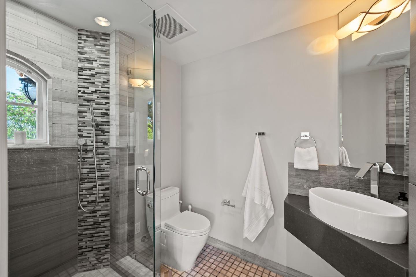 Detail Gallery Image 51 of 86 For 15301 Robin Anne Ln, Monte Sereno,  CA 95030 - 5 Beds | 7/1 Baths