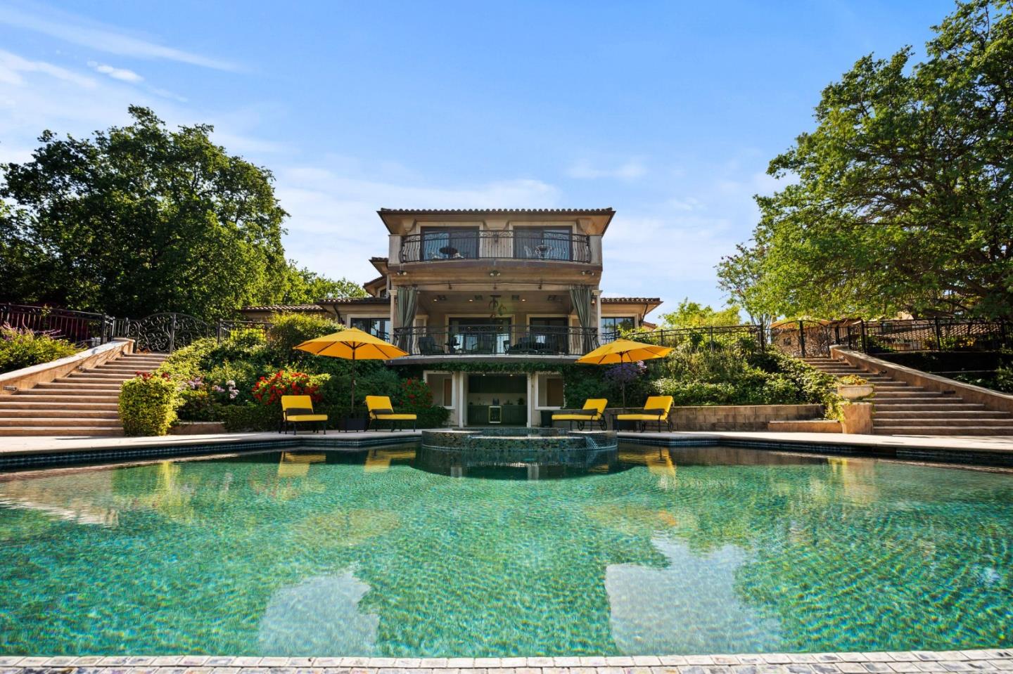 Detail Gallery Image 69 of 86 For 15301 Robin Anne Ln, Monte Sereno,  CA 95030 - 5 Beds | 7/1 Baths