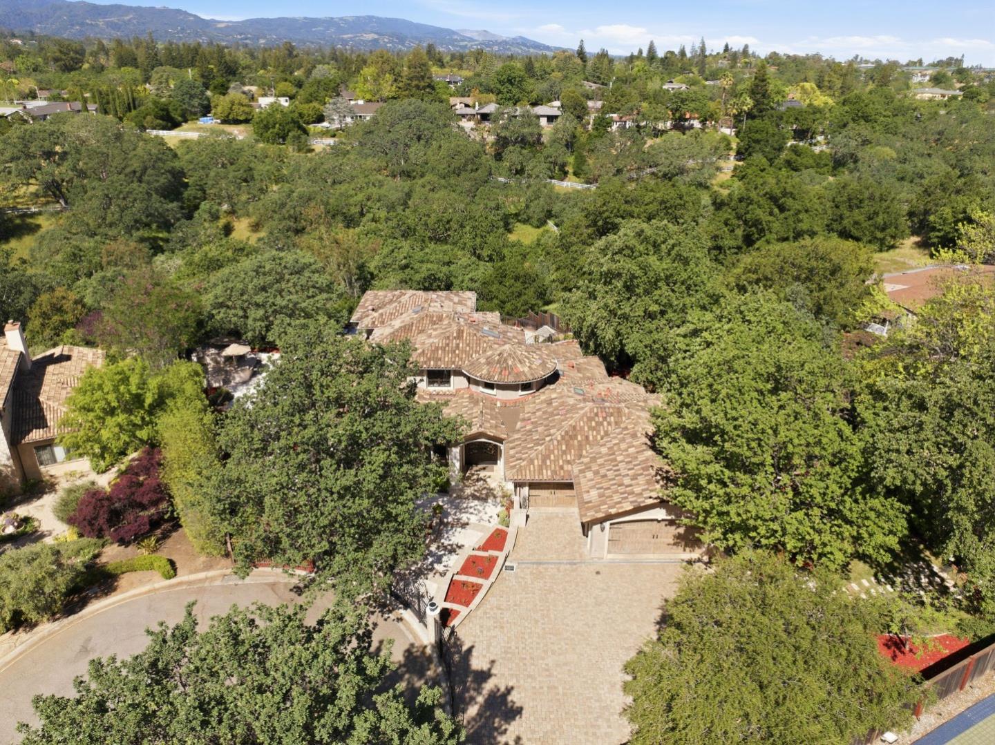 Detail Gallery Image 82 of 86 For 15301 Robin Anne Ln, Monte Sereno,  CA 95030 - 5 Beds | 7/1 Baths