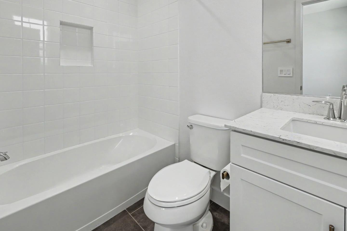 Detail Gallery Image 20 of 22 For 1109 Makena Way, Oceanside,  CA 92054 - 3 Beds | 3 Baths