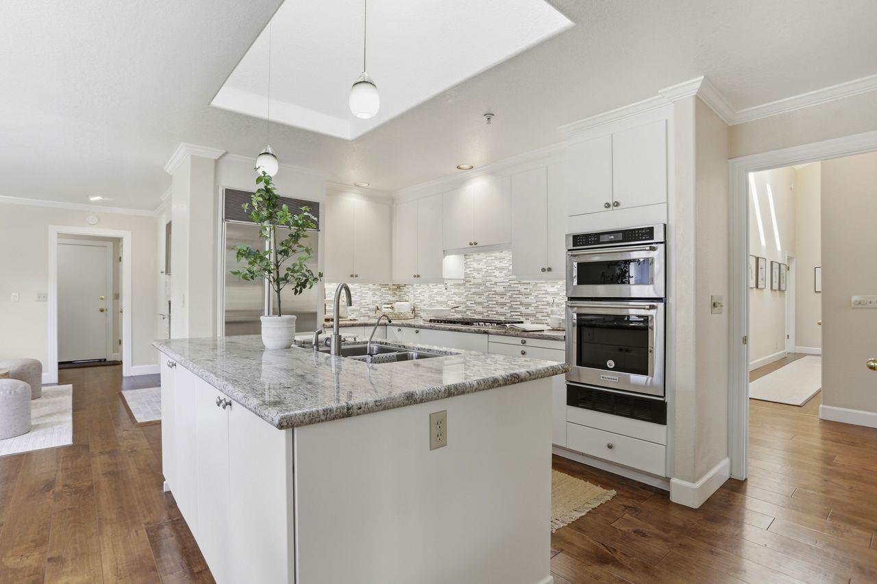 Detail Gallery Image 15 of 47 For 25381 Markham Ln, Salinas,  CA 93908 - 3 Beds | 2/2 Baths