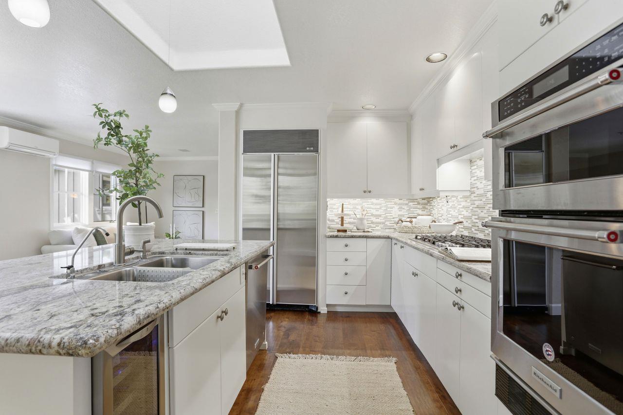 Detail Gallery Image 16 of 47 For 25381 Markham Ln, Salinas,  CA 93908 - 3 Beds | 2/2 Baths