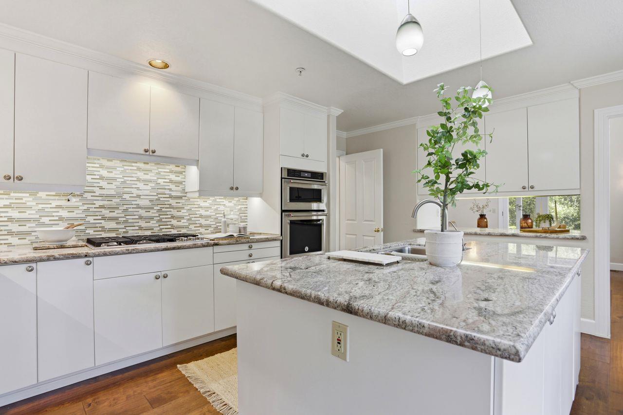 Detail Gallery Image 17 of 47 For 25381 Markham Ln, Salinas,  CA 93908 - 3 Beds | 2/2 Baths