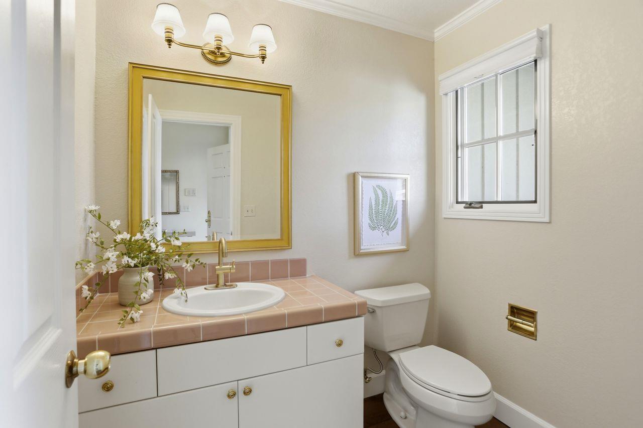 Detail Gallery Image 22 of 47 For 25381 Markham Ln, Salinas,  CA 93908 - 3 Beds | 2/2 Baths