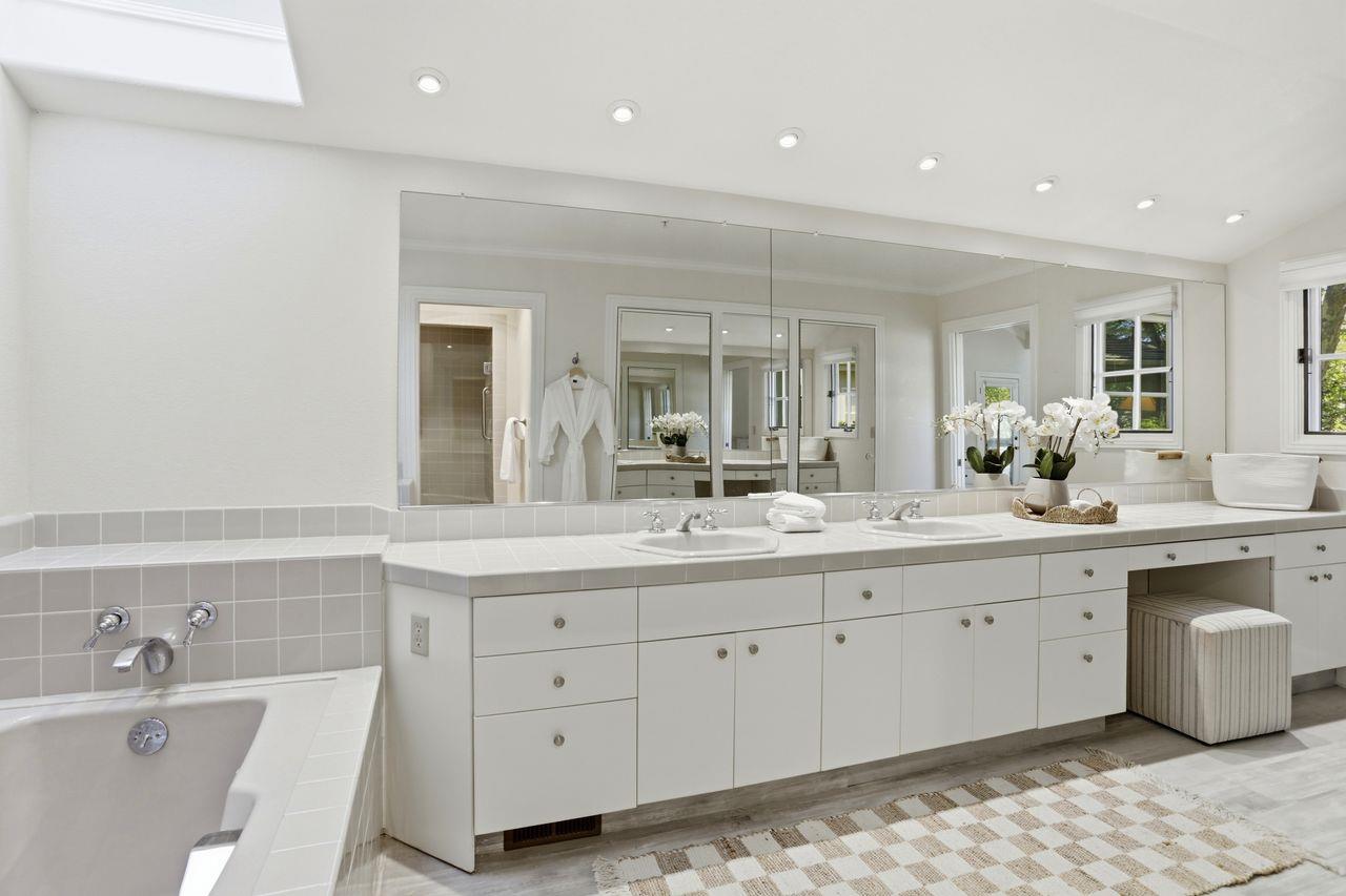 Detail Gallery Image 27 of 47 For 25381 Markham Ln, Salinas,  CA 93908 - 3 Beds | 2/2 Baths