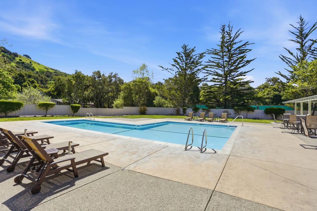 Detail Gallery Image 43 of 47 For 25381 Markham Ln, Salinas,  CA 93908 - 3 Beds | 2/2 Baths