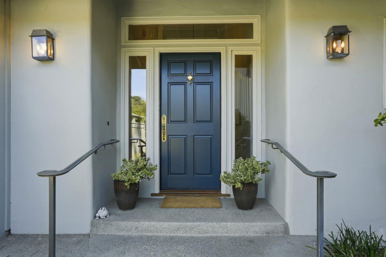 Detail Gallery Image 6 of 47 For 25381 Markham Ln, Salinas,  CA 93908 - 3 Beds | 2/2 Baths