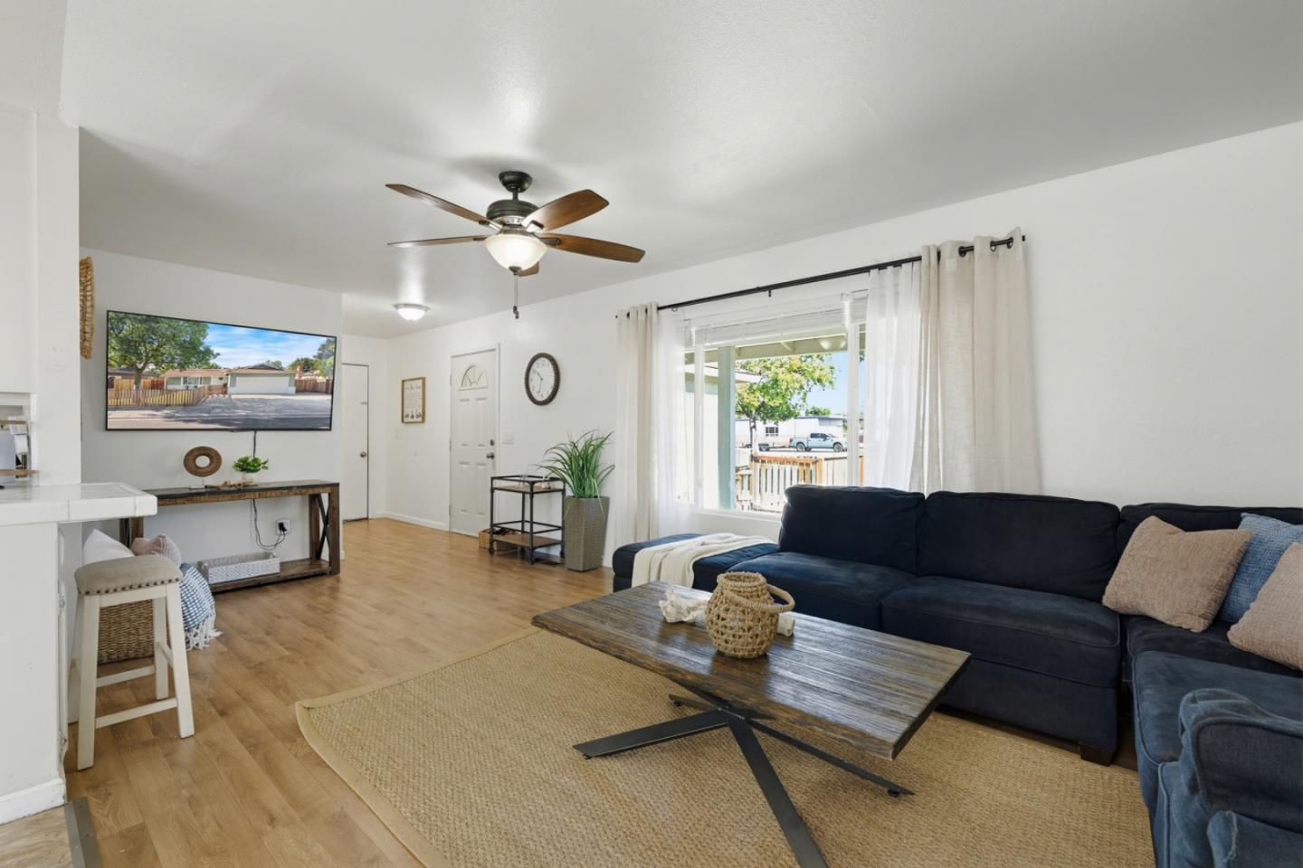 Detail Gallery Image 8 of 33 For 816 Bowen Ave, Modesto,  CA 95350 - 3 Beds | 2 Baths