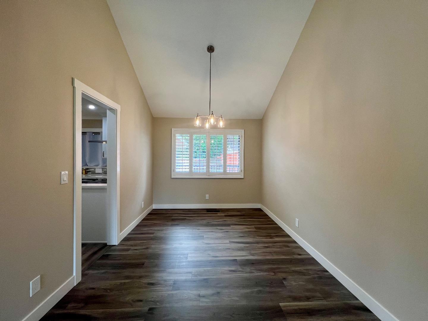 Detail Gallery Image 8 of 50 For Cerro Verde, San Jose,  CA 95120 - 4 Beds | 2/1 Baths