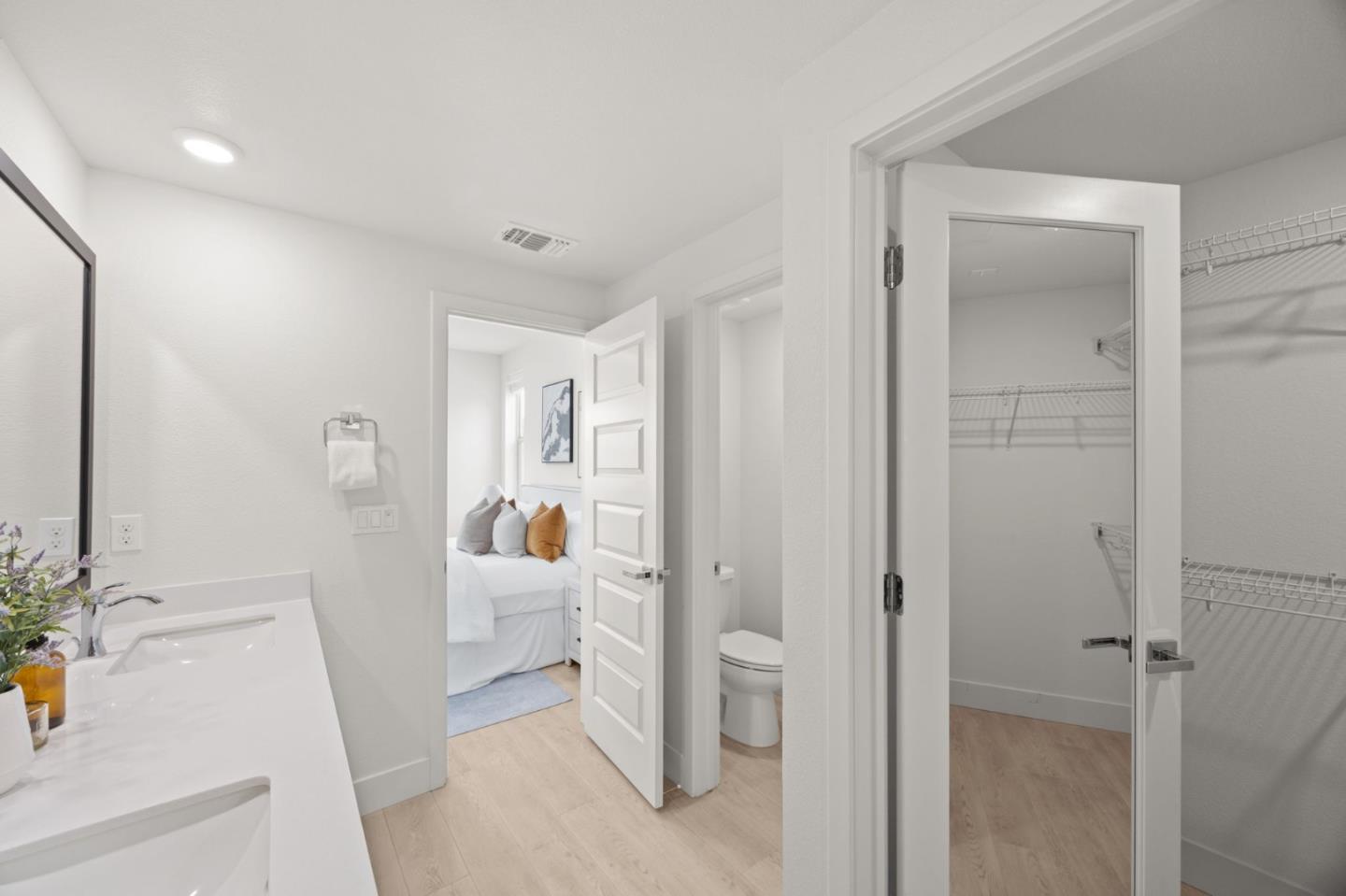 Photo #17: ML82040874 Listing: Photo #17