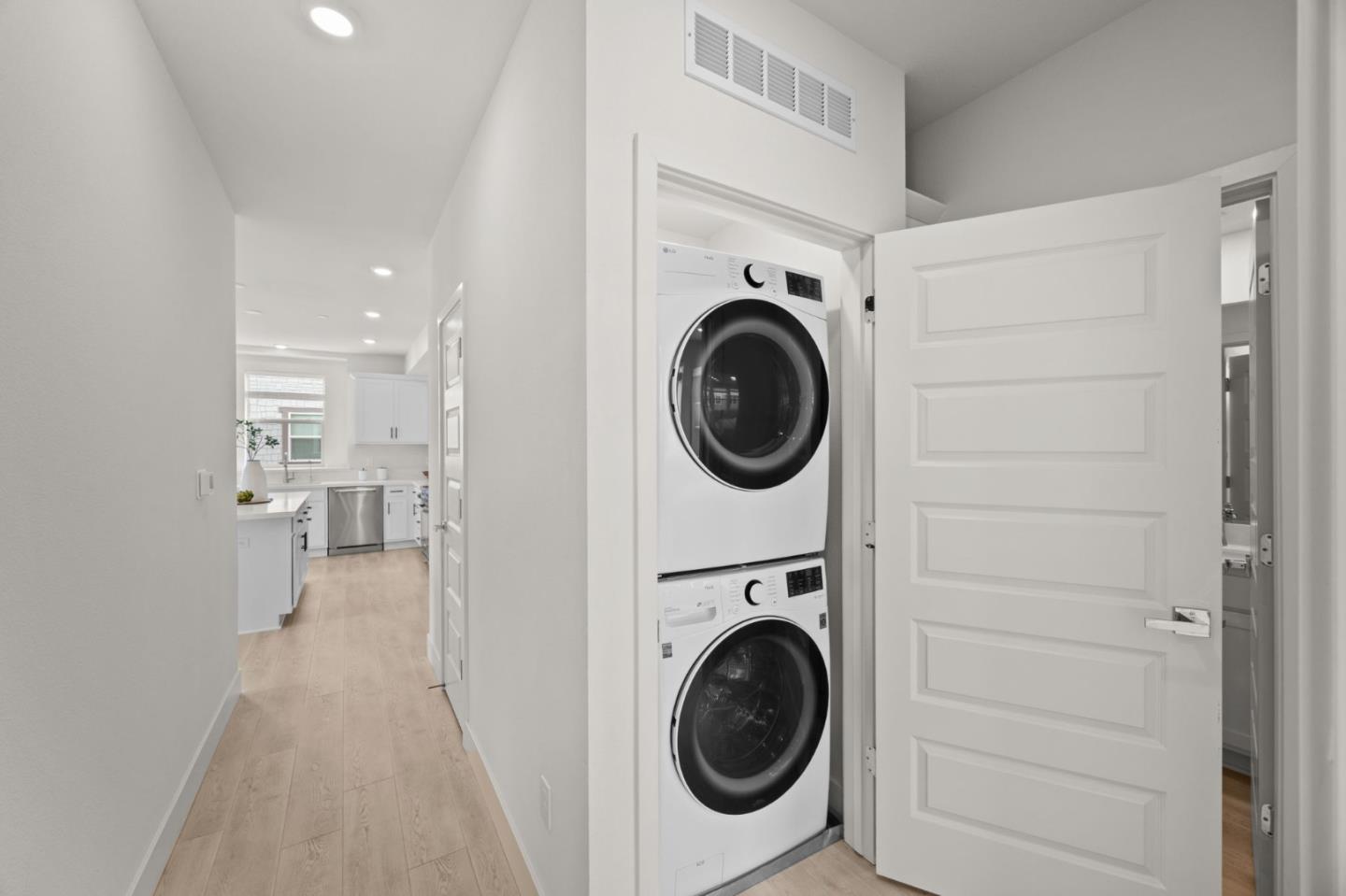 Photo #22: ML82040874 Listing: Photo #22