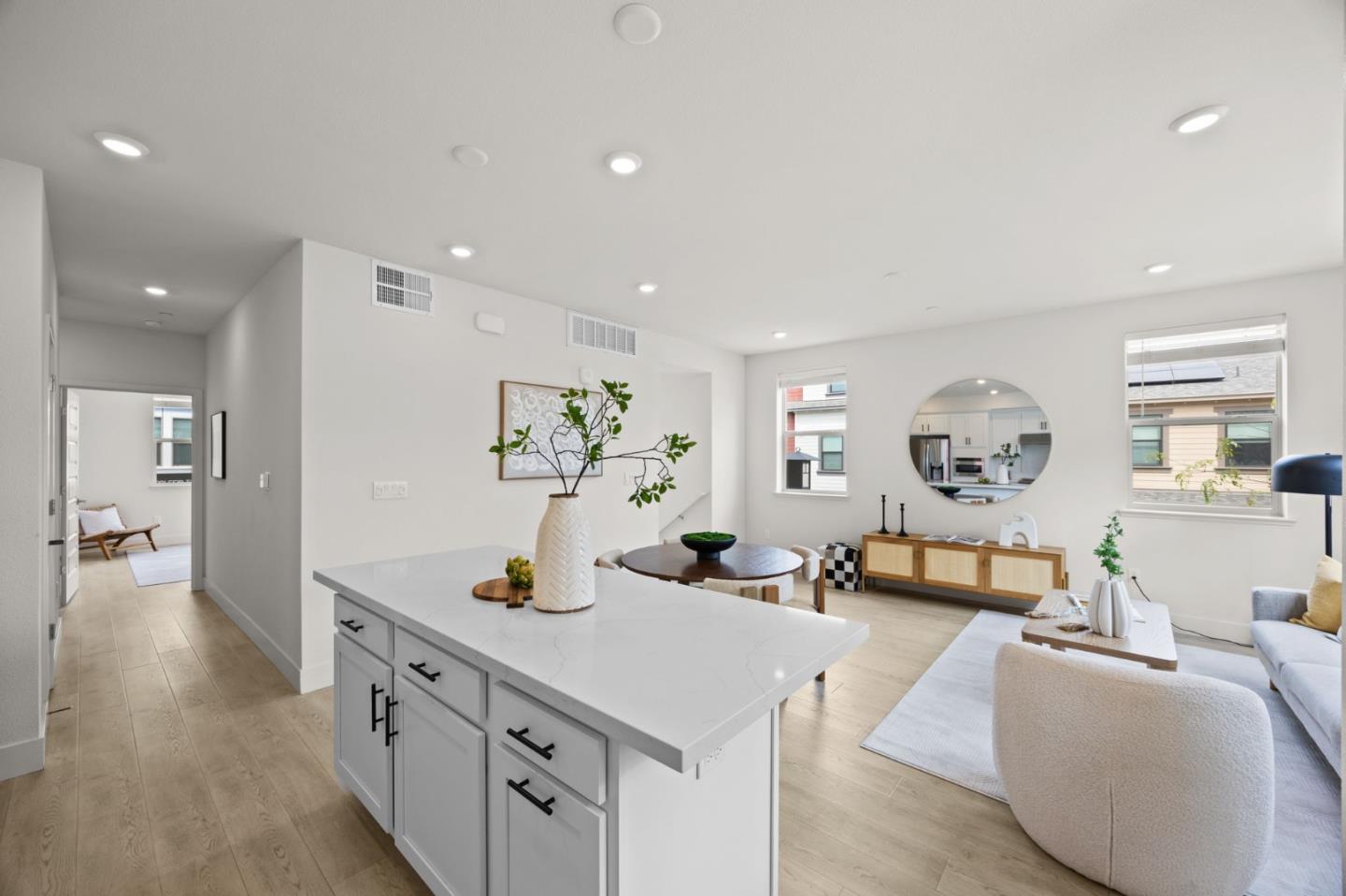 Photo #7: ML82040874 Listing: Photo #7