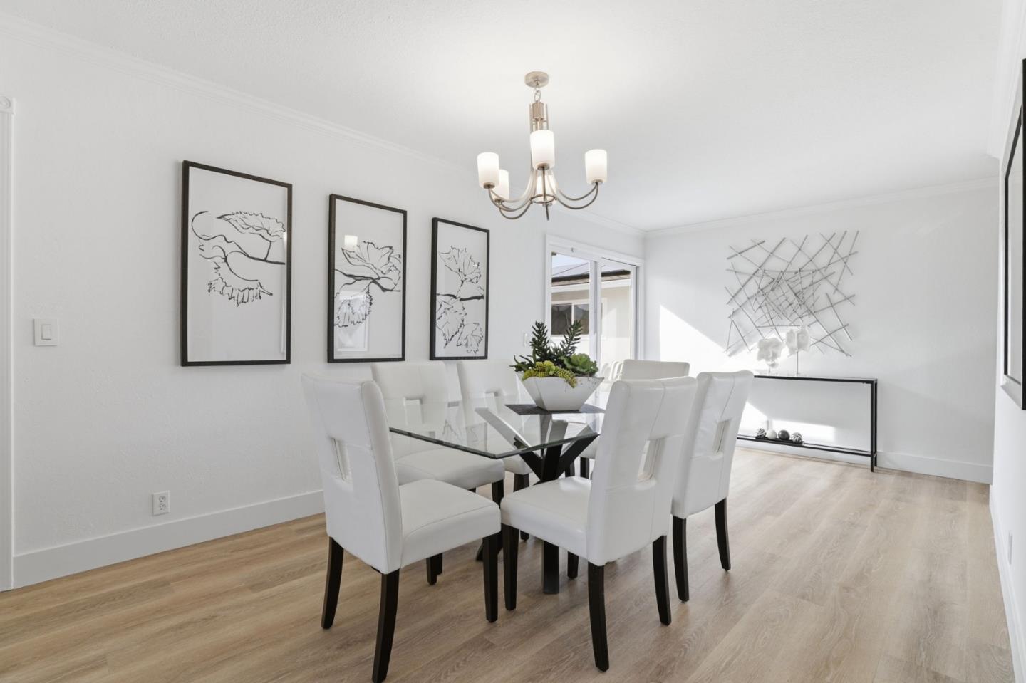 Detail Gallery Image 10 of 30 For 4599 Norwich Way, San Jose,  CA 95130 - 5 Beds | 2/1 Baths