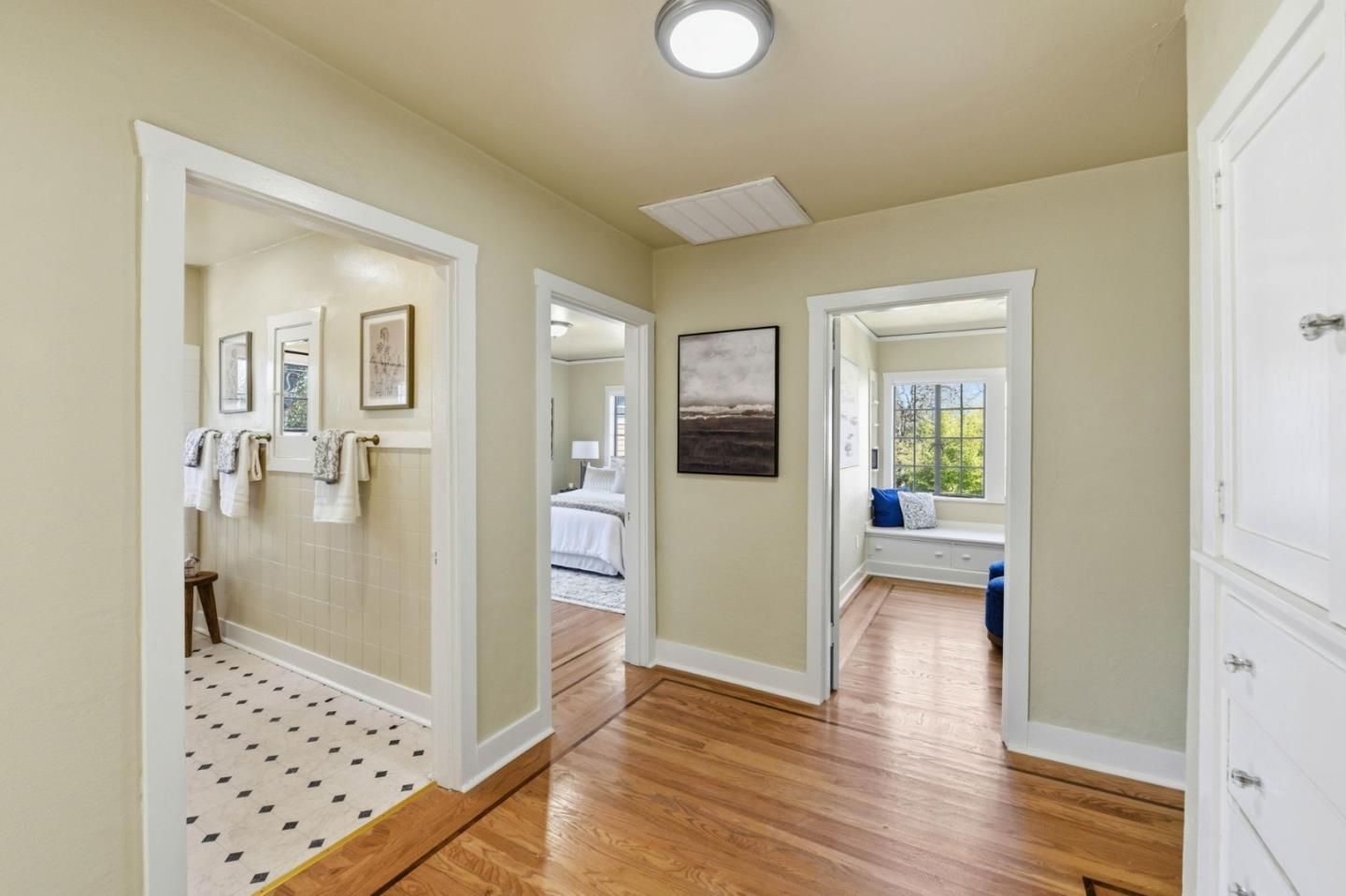 Detail Gallery Image 11 of 33 For 181 College Way, Auburn,  CA 95603 - 3 Beds | 3 Baths