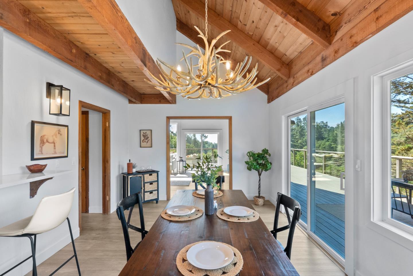 Detail Gallery Image 17 of 85 For 688 Calabasas Rd, Watsonville,  CA 95076 - 3 Beds | 3 Baths