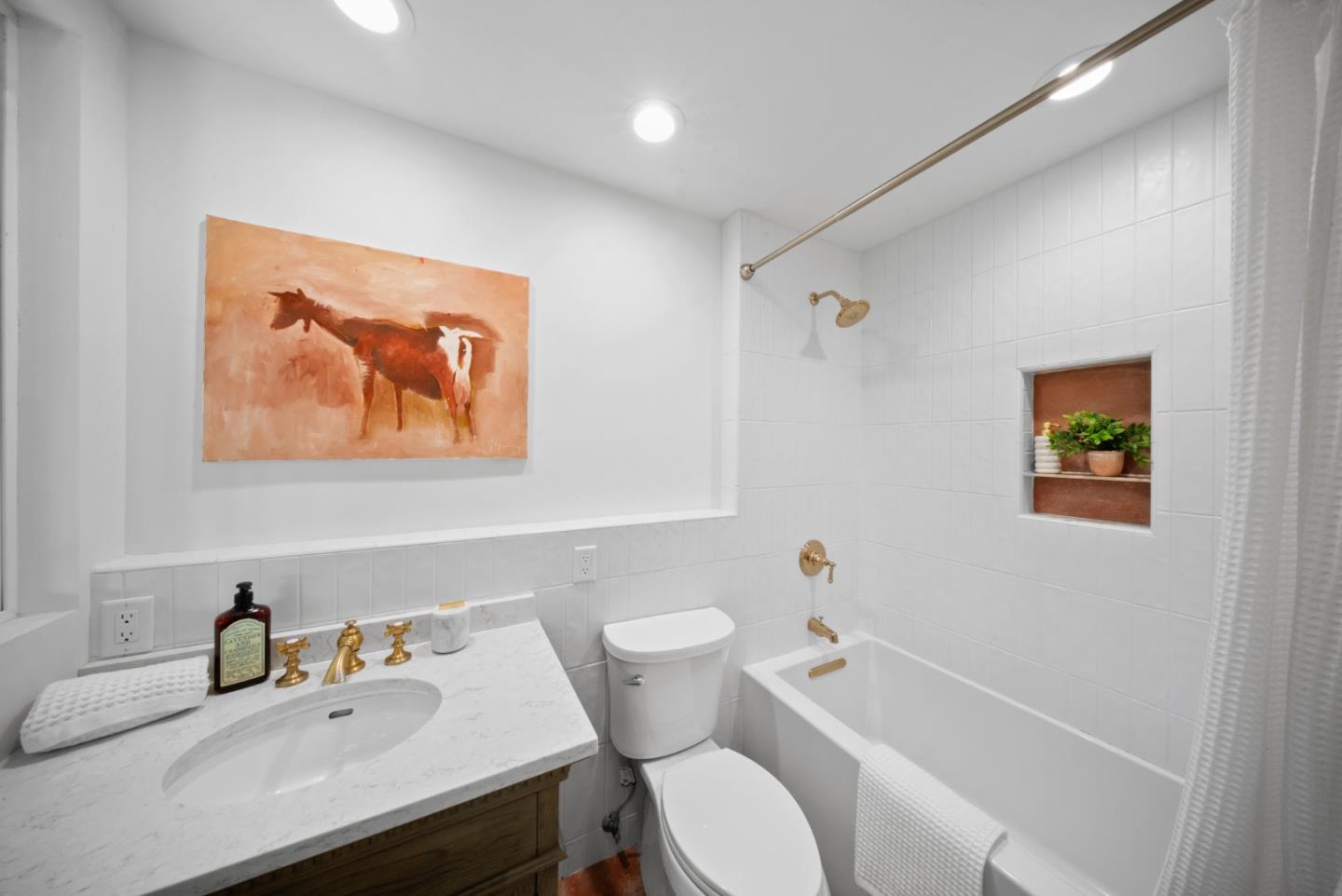 Detail Gallery Image 43 of 85 For 688 Calabasas Rd, Watsonville,  CA 95076 - 3 Beds | 3 Baths