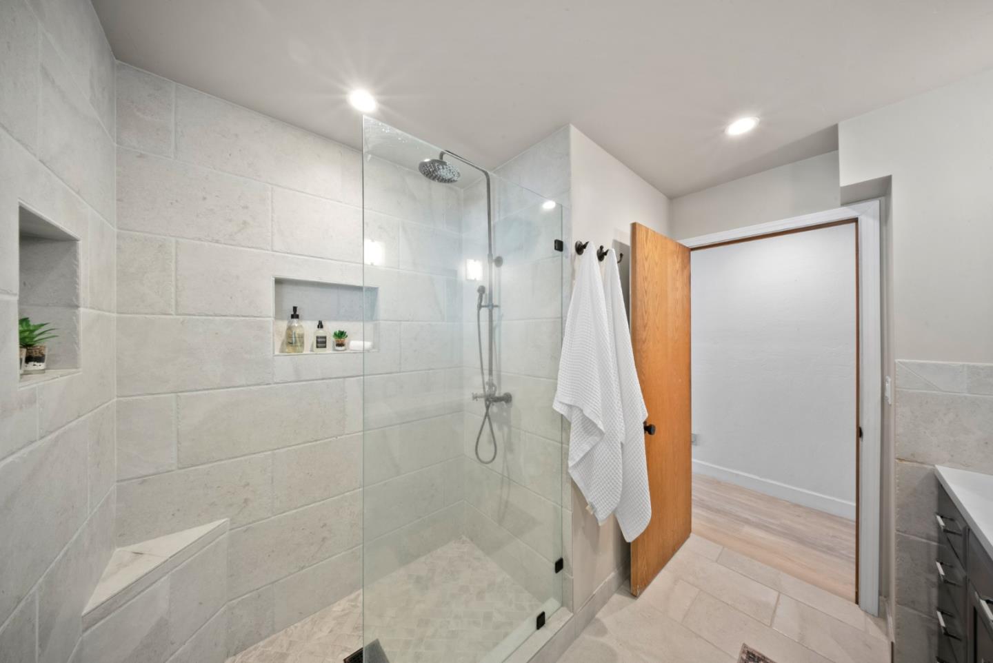 Detail Gallery Image 49 of 85 For 688 Calabasas Rd, Watsonville,  CA 95076 - 3 Beds | 3 Baths