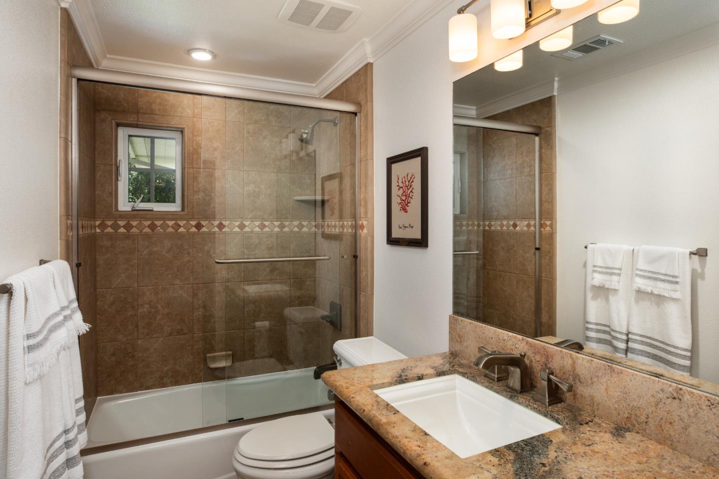 Detail Gallery Image 18 of 31 For 63 Ridgecourt, Woodside,  CA 94062 - 3 Beds | 2/1 Baths