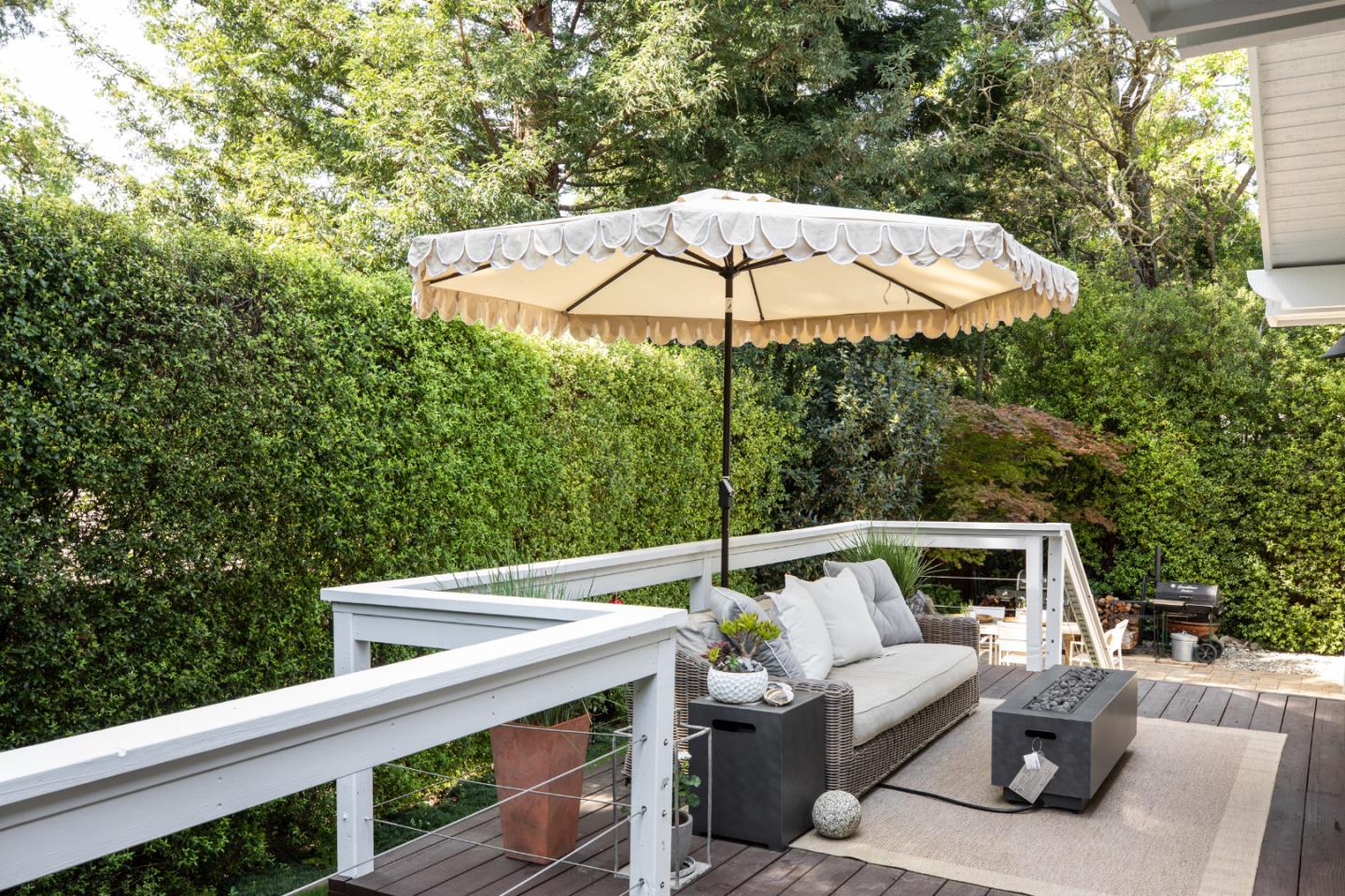 Detail Gallery Image 21 of 31 For 63 Ridgecourt, Woodside,  CA 94062 - 3 Beds | 2/1 Baths