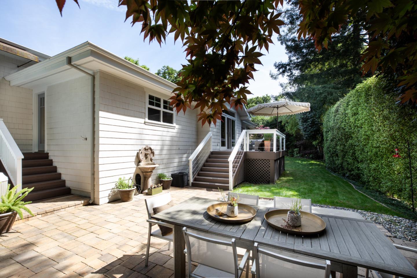 Detail Gallery Image 24 of 31 For 63 Ridgecourt, Woodside,  CA 94062 - 3 Beds | 2/1 Baths