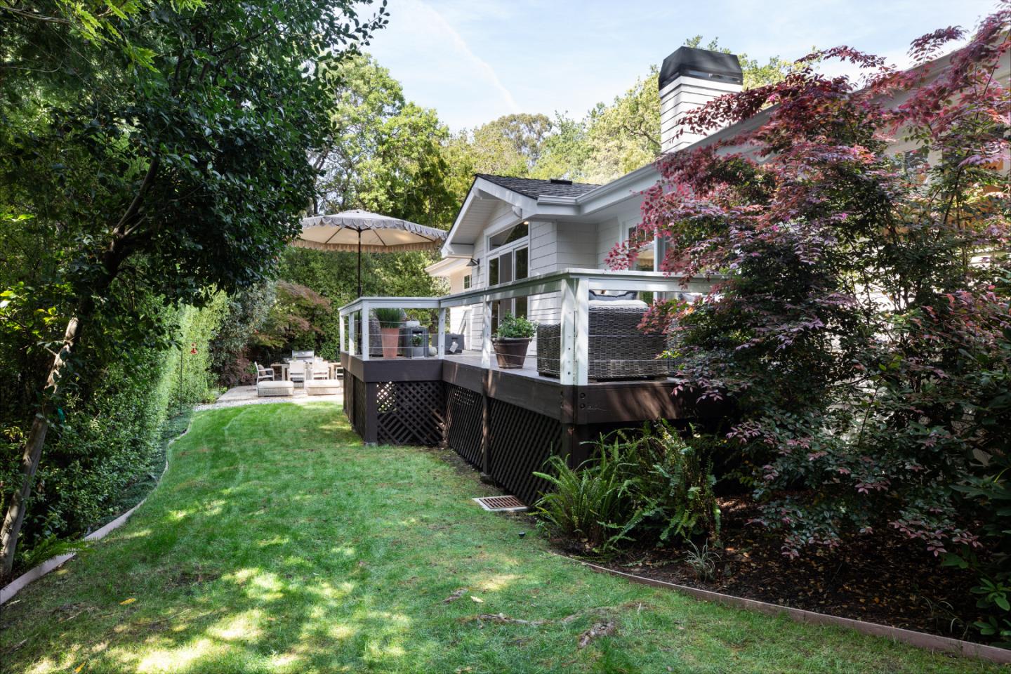 Detail Gallery Image 29 of 31 For 63 Ridgecourt, Woodside,  CA 94062 - 3 Beds | 2/1 Baths