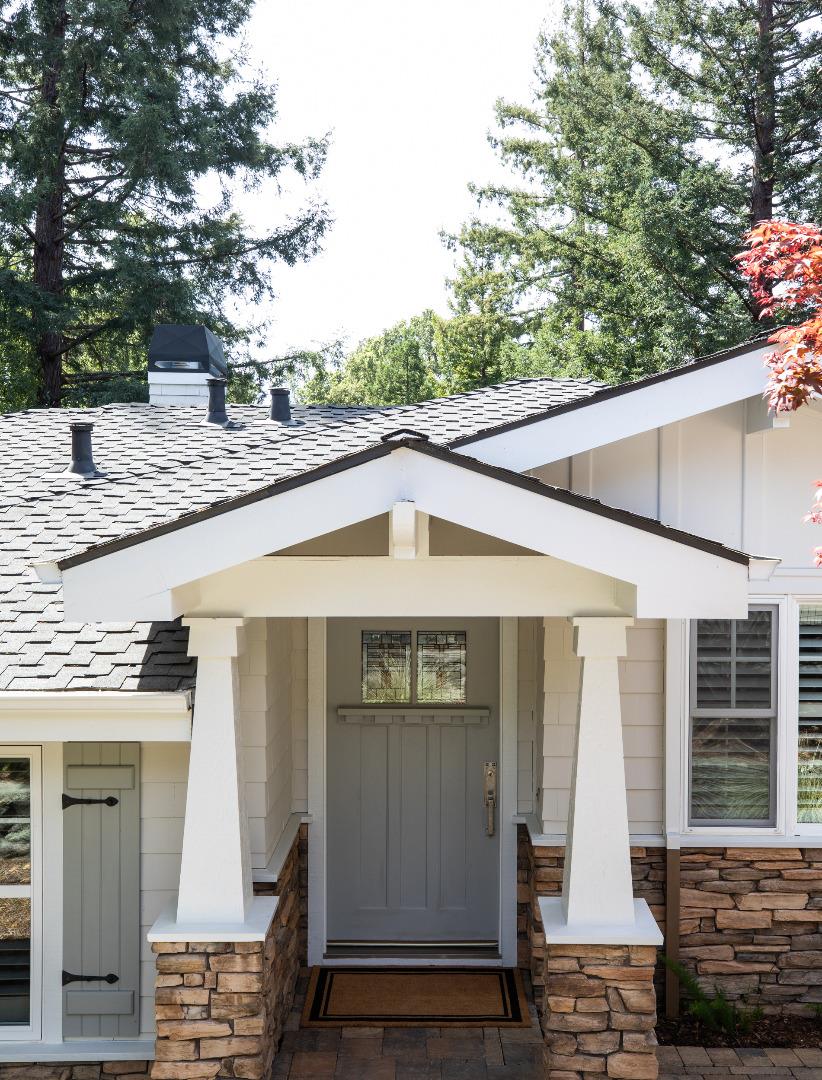 Detail Gallery Image 3 of 31 For 63 Ridgecourt, Woodside,  CA 94062 - 3 Beds | 2/1 Baths