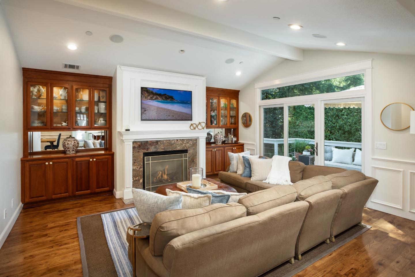 Detail Gallery Image 5 of 31 For 63 Ridgecourt, Woodside,  CA 94062 - 3 Beds | 2/1 Baths