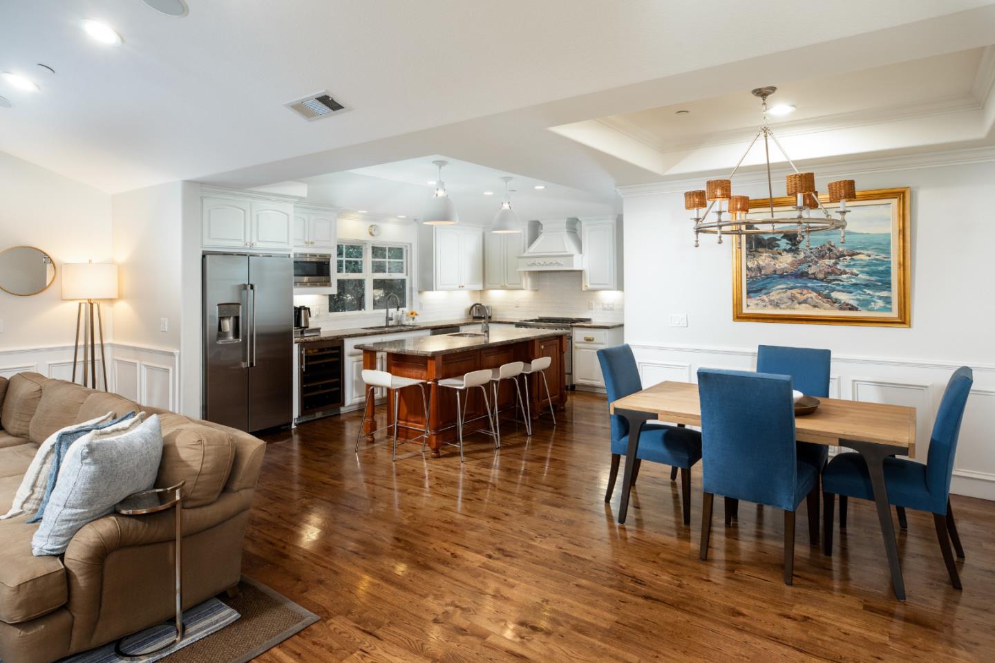 Detail Gallery Image 7 of 31 For 63 Ridgecourt, Woodside,  CA 94062 - 3 Beds | 2/1 Baths